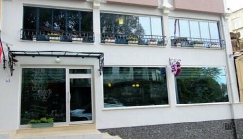 ‪Lonca Butik Hotel‬