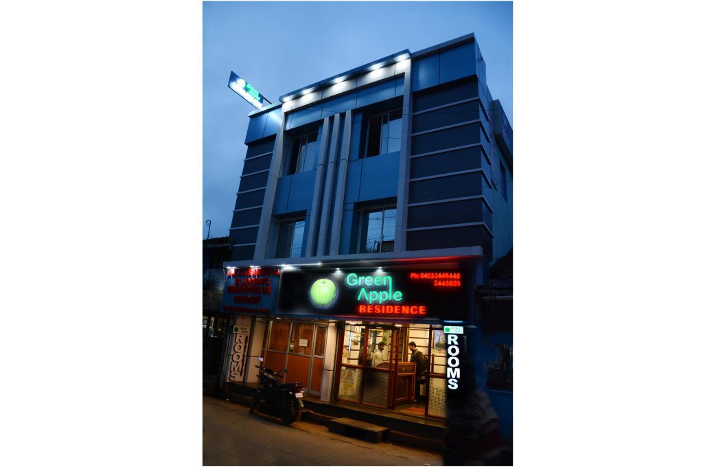 Фото отеля 2