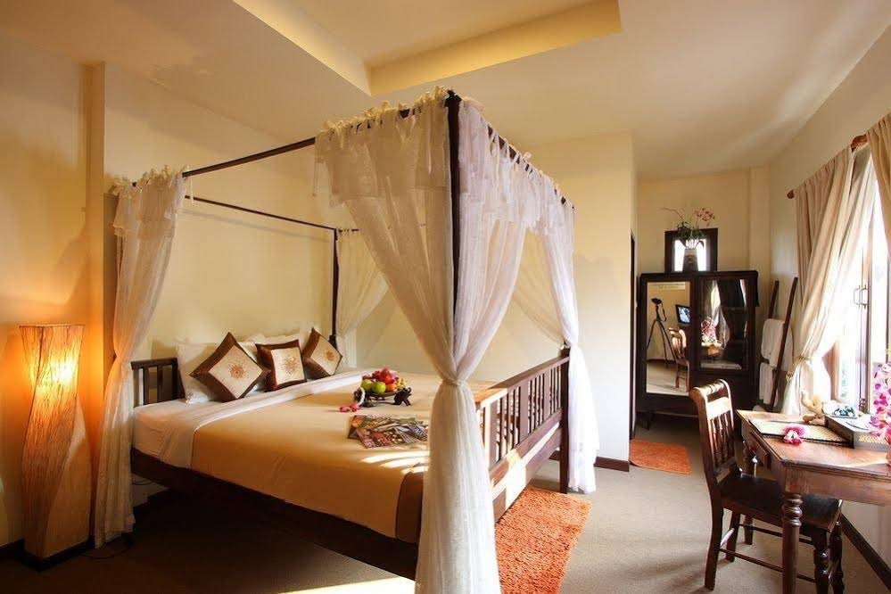 Фото Shewe Wana Boutique Hotel
