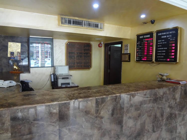 Фото Easy Inn Hotel Suites