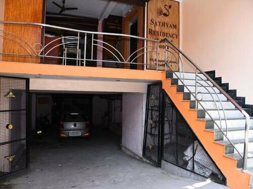 Гостиница Sathyam Residency