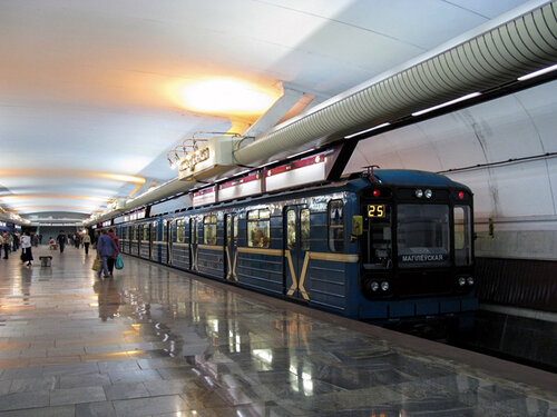 Maladziozhnaja (Minsk, Kalvaryja Historical District), metro station