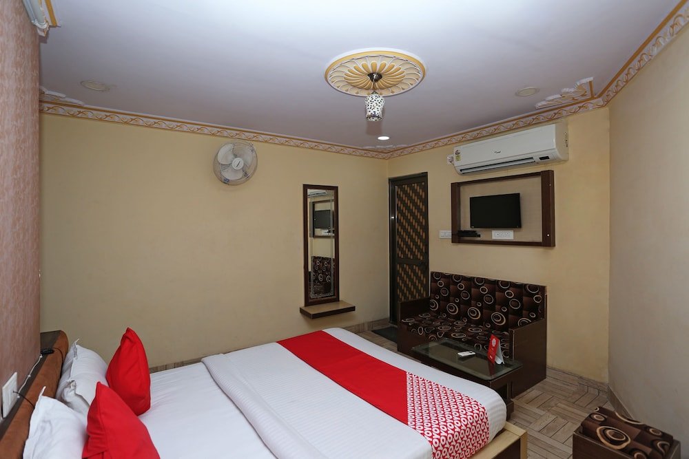 Фото Oyo 16782 Shree Ganesh Hotel & Restaurant