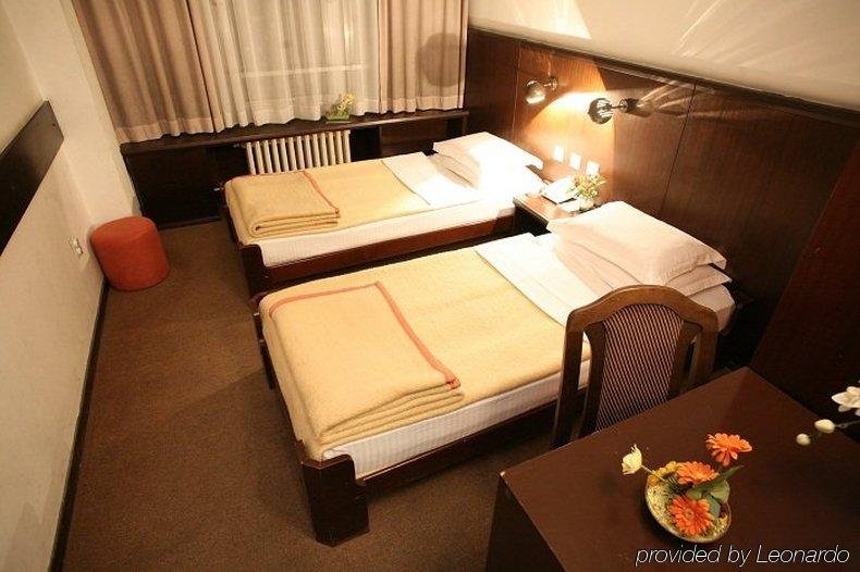 Фото Slavija Garni