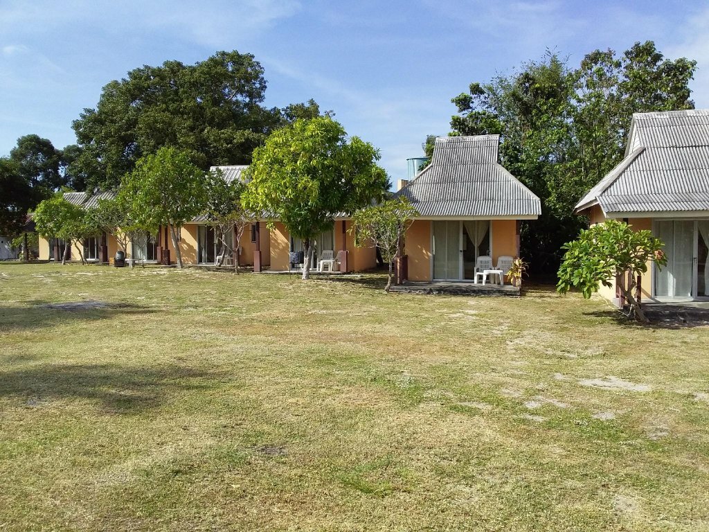 Hotel Jinta Beach Samui, Samui, photo