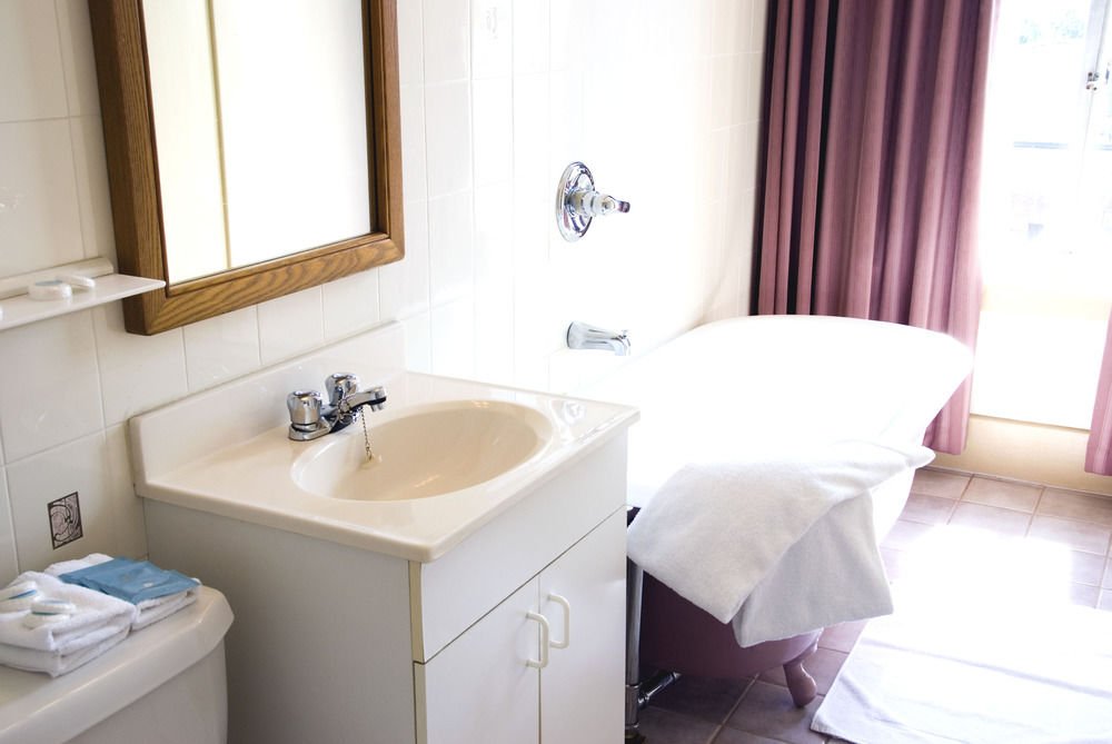 Фото Budget Inn Patricia Hotel