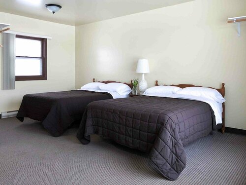 Гостиница The Bayview Motel в Форт-Франсесе
