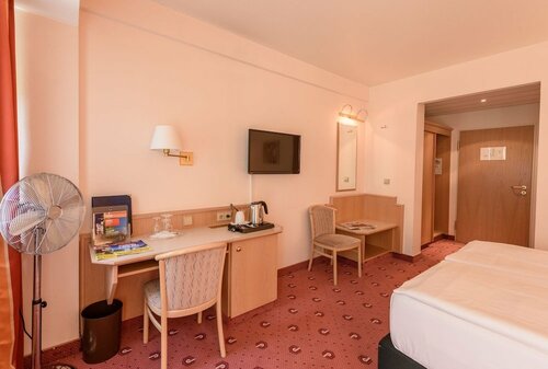 Гостиница Parkhotel Frankfurt Airport