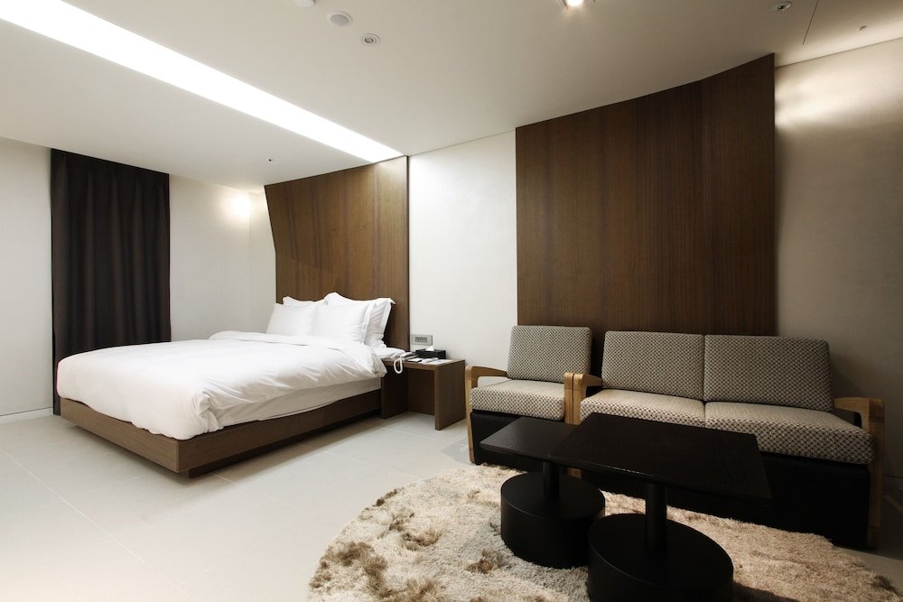 Фото Richwell Hotel