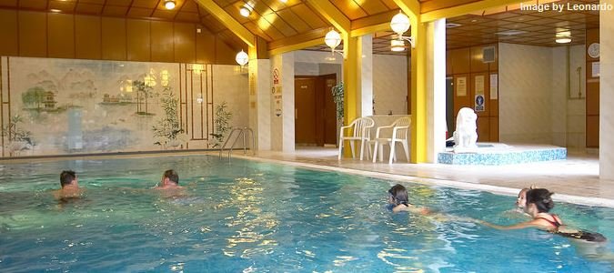 Фото Lakeside International Hotel