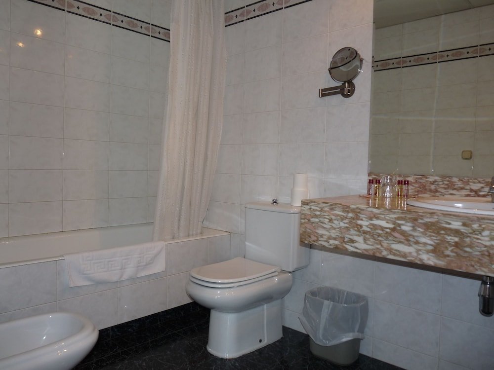 Фото Hotel Tudel