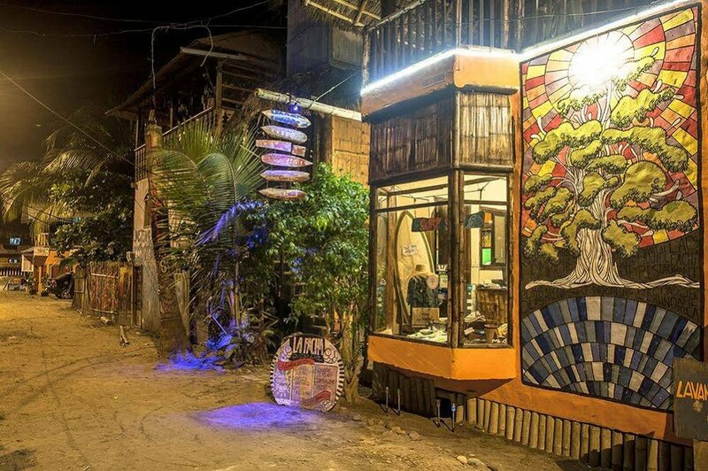 Гостиница La Facha Hostel Restaurant Surf в Эсмеральдасе