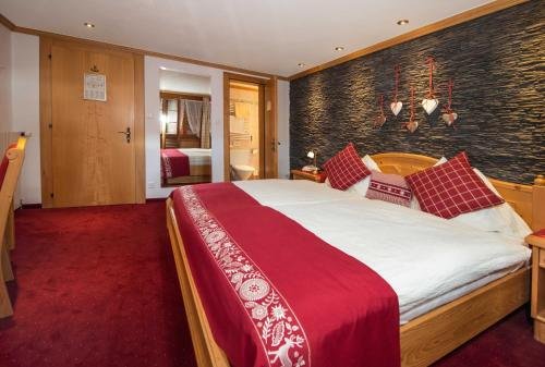 Фото Hotel Dufour Chalet