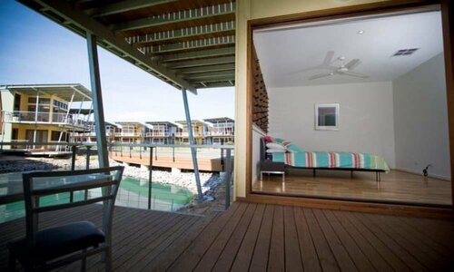 Гостиница South Shores Yellowfin Villa 94 - South Shores Normanville