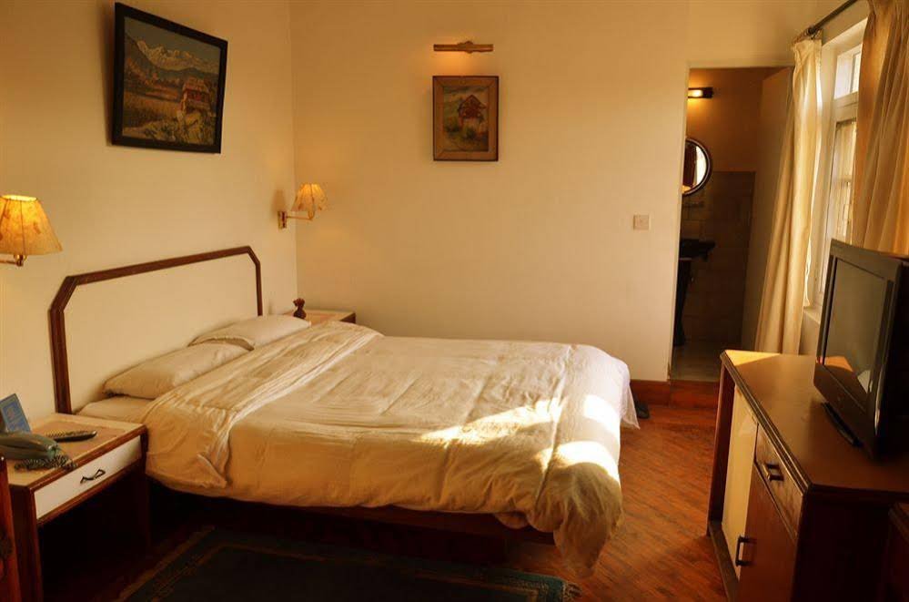 Фото Hotel Ambassador by Ace Hotels