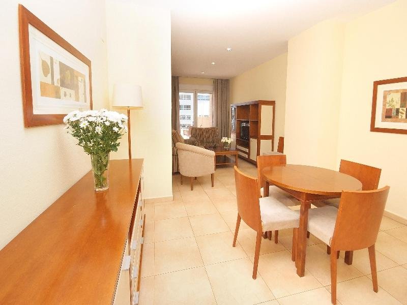 Фото Apartahotel Albufera