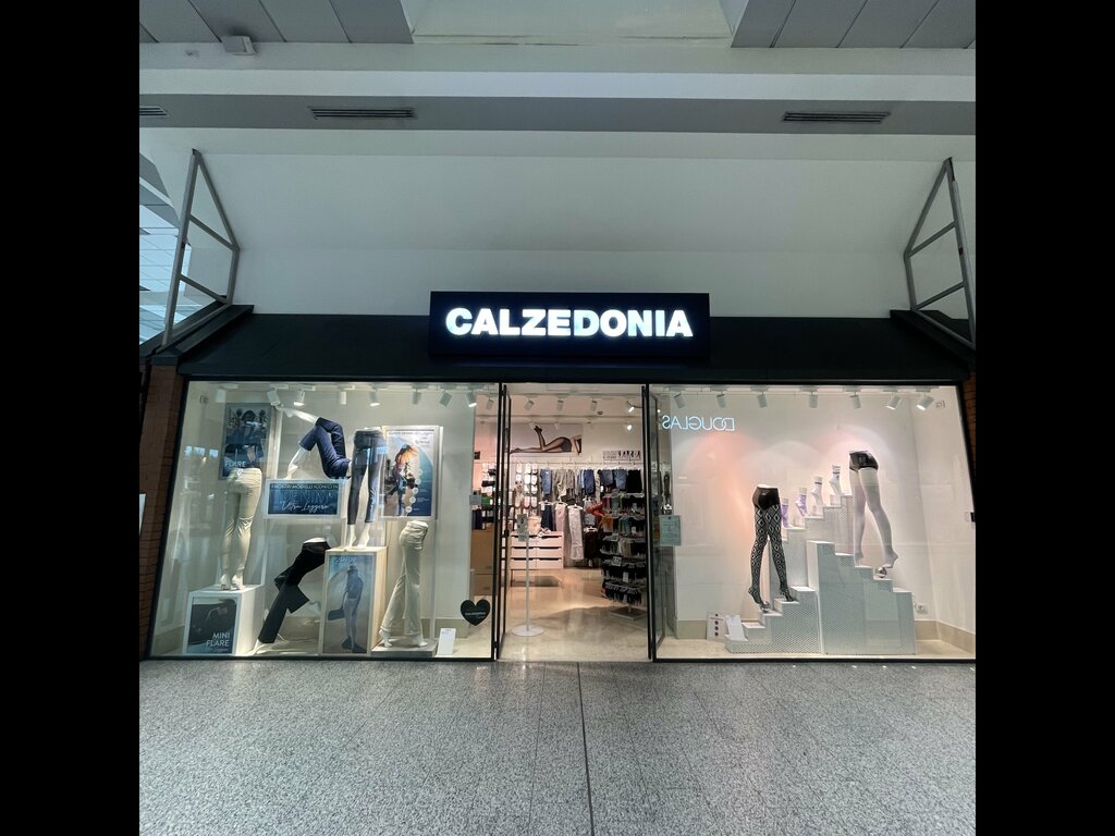 Clothing store Calzedonia, Piedmont, photo