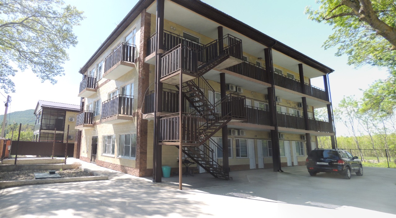 Фото отеля 1