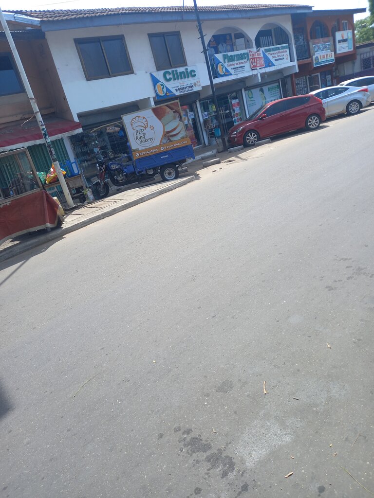 Pharmacy QP, Accra, photo