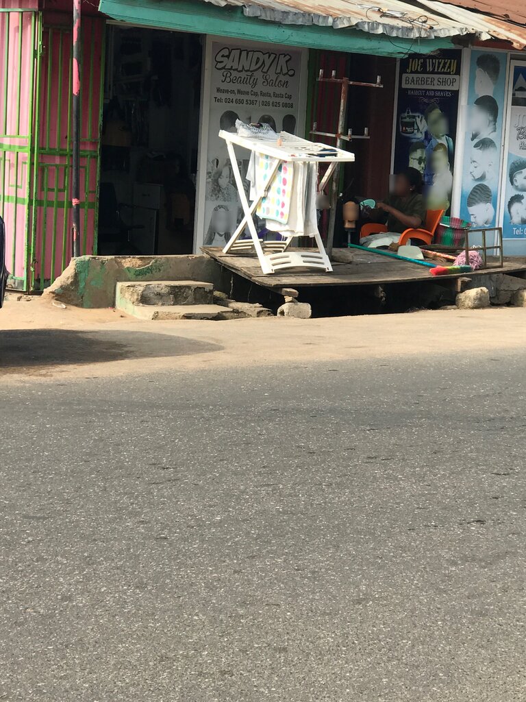 Beauty salon Sandy K Beauty Salon, Accra, photo