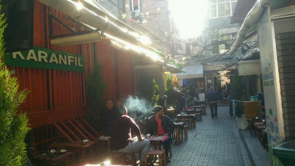 Kafe Karanfil Çay Bahçesi, Fatih, foto