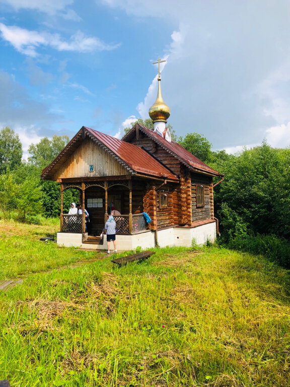 مصلى كنسي، صليب تذكاري Chasovnya Leontiya Mikhaylovskogo V Mikhaylovskom ، مقاطعة إيفانوفو، صورة