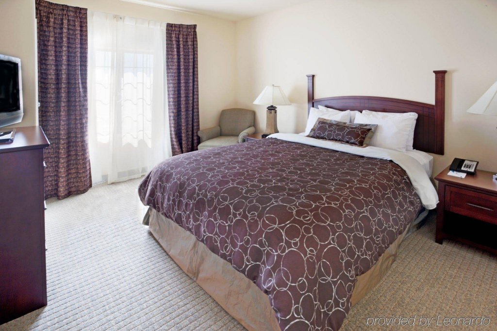 Фото Staybridge Suites Austin Nw, an Ihg Hotel