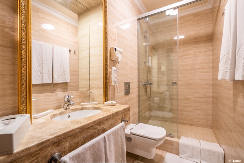 Фото Атташе