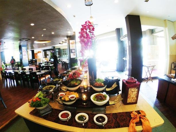 Фото Grand Suka Hotel