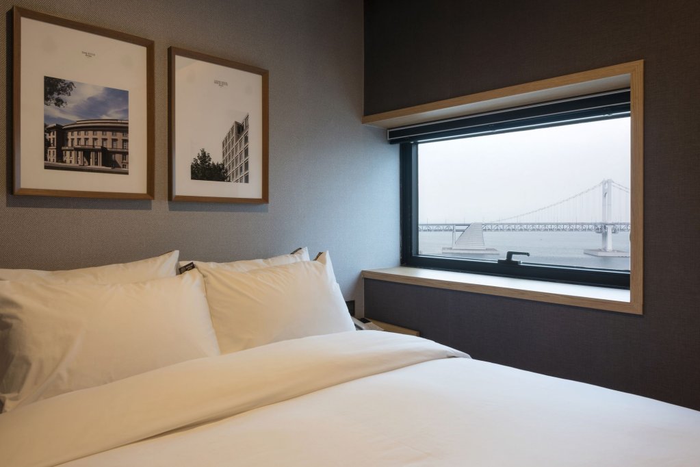 Фото H Avenue Gwangalli Beach