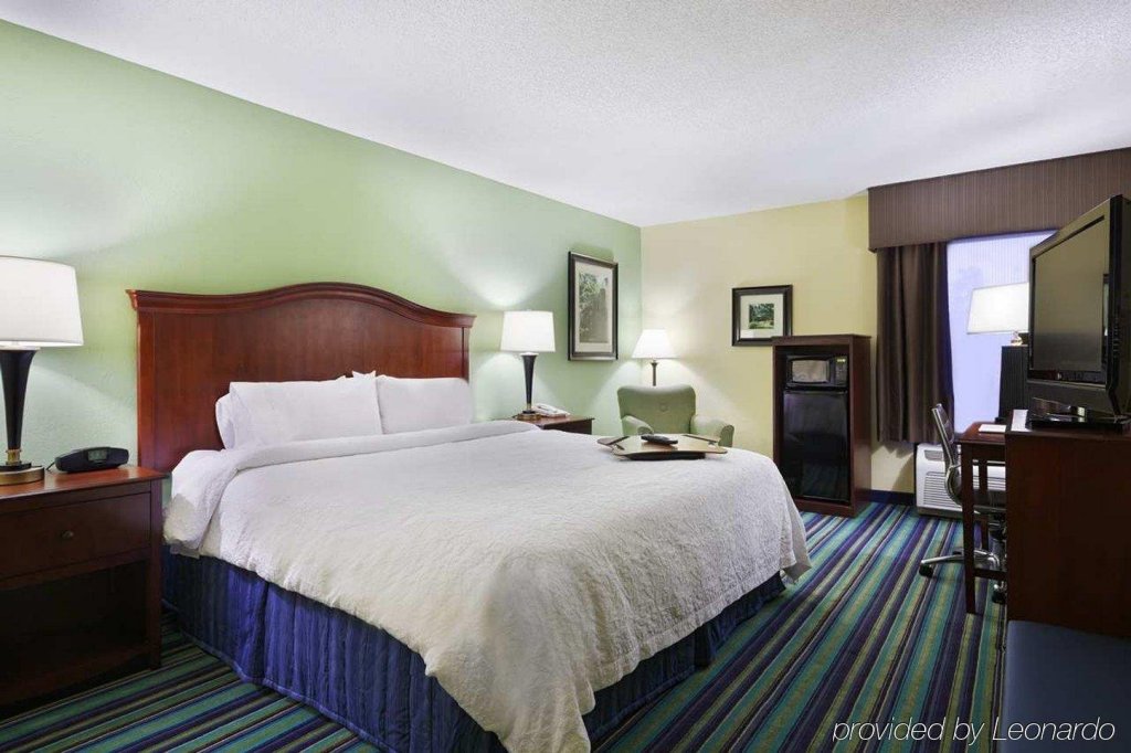 Фото Hampton Inn Raleigh Cary