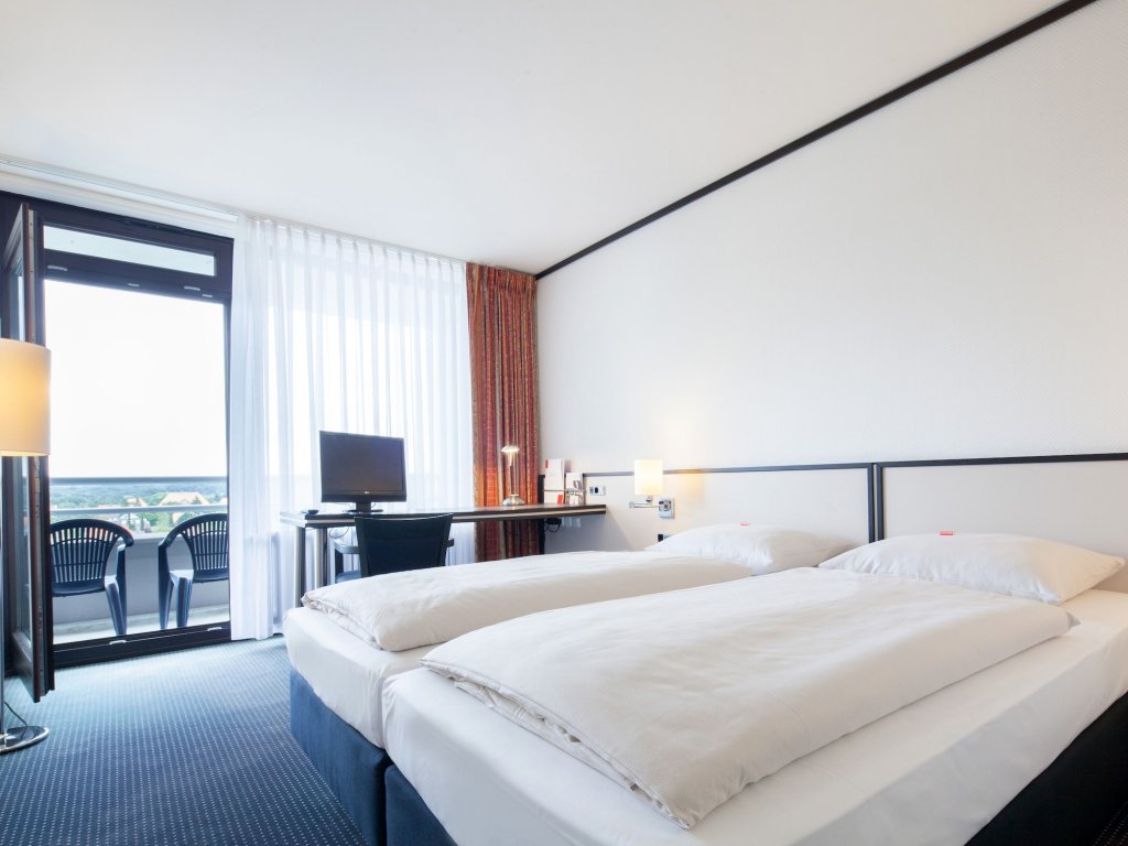 Фото Seminaris Hotel Lüneburg