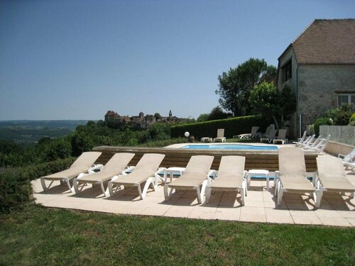 Гостиница Le Relais de Castelnau в Гурдоне