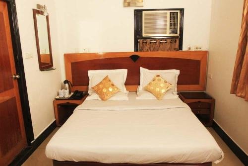 Фото Hotel White House