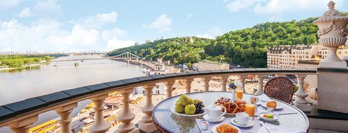 Внешний вид отеля Fairmont Peace Hotel в Хуанпу, фото 5