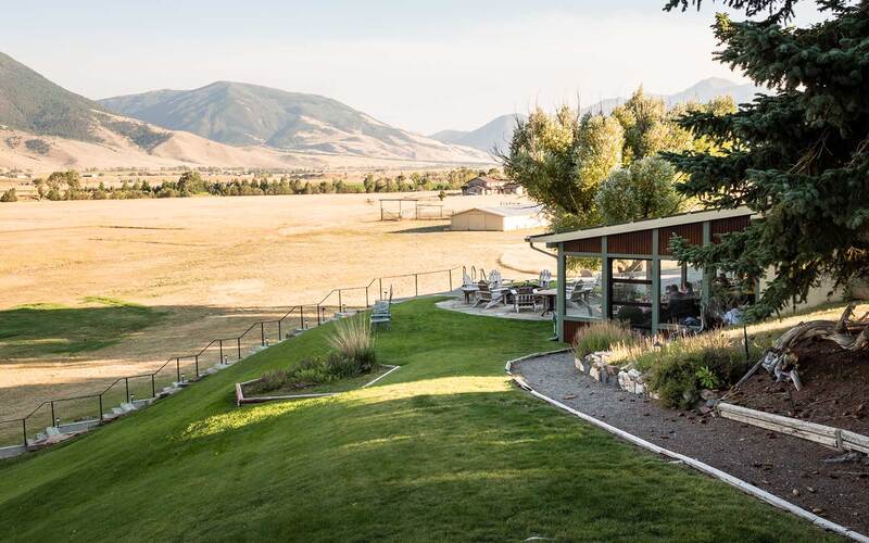 Фото Yellowstone Valley Lodge, Ascend Hotel Collection