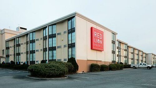 Внешний вид отеля Red Lion Hotel Harrisburg Hershey в Тауншипе Свотаре, фото 1