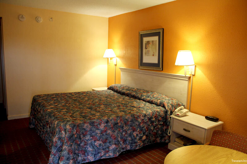 Фото Travelers Inn