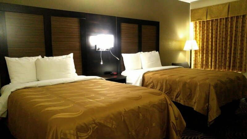 Гостиница Quality Inn & Suites Florence - Cincinnati South