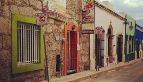 Гостиница La Casa del Barrio - Hostel в Монтеррее