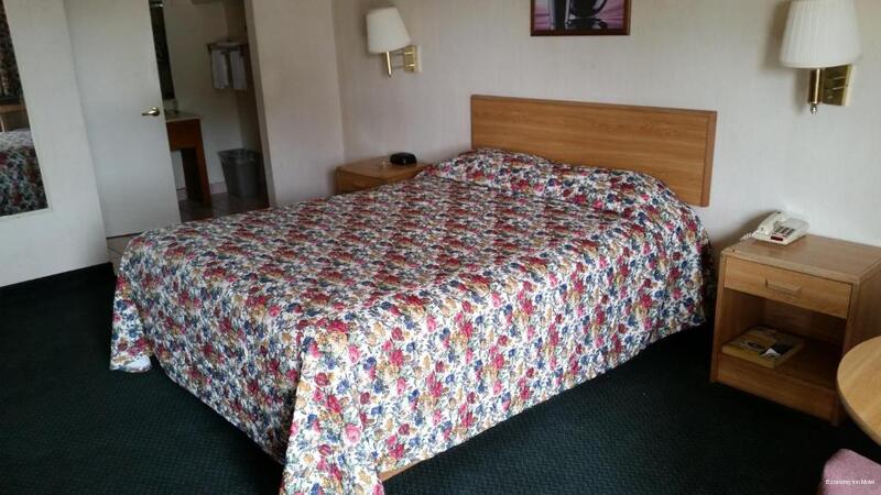 Фото Economy Inn Motel Sylmar