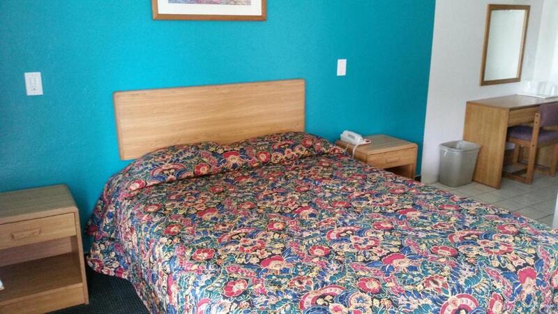 Фото Economy Inn Motel Sylmar