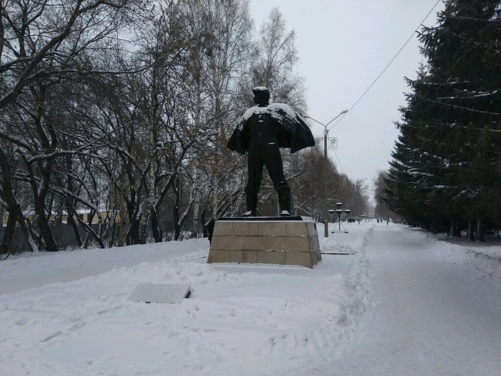 Genre sculpture Монумент Целинник, Barnaul, photo