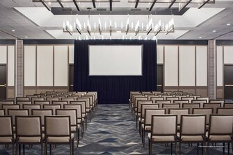 Фото Grand Plaza Hotel & Convention Center