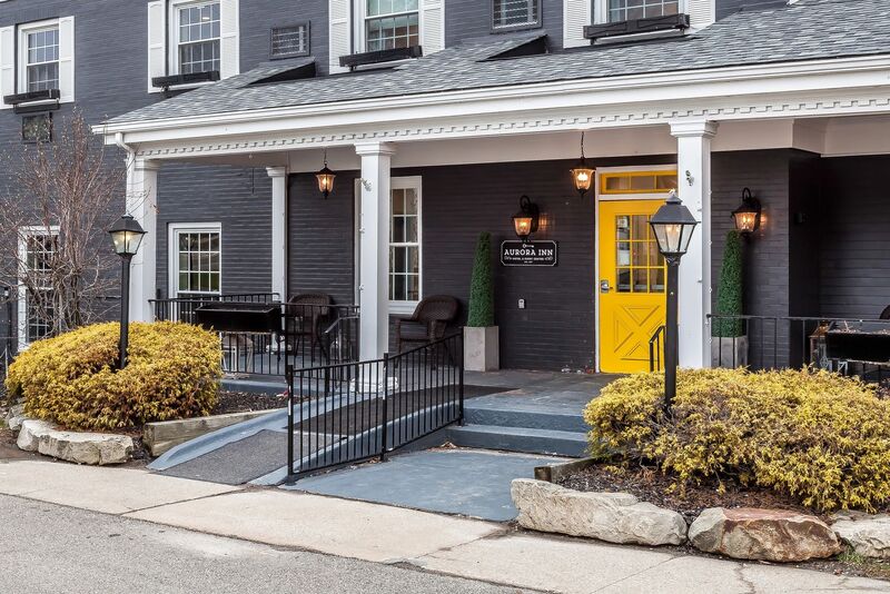 Фото Aurora Inn Hotel and Event Center, Ascend Hotel Collection