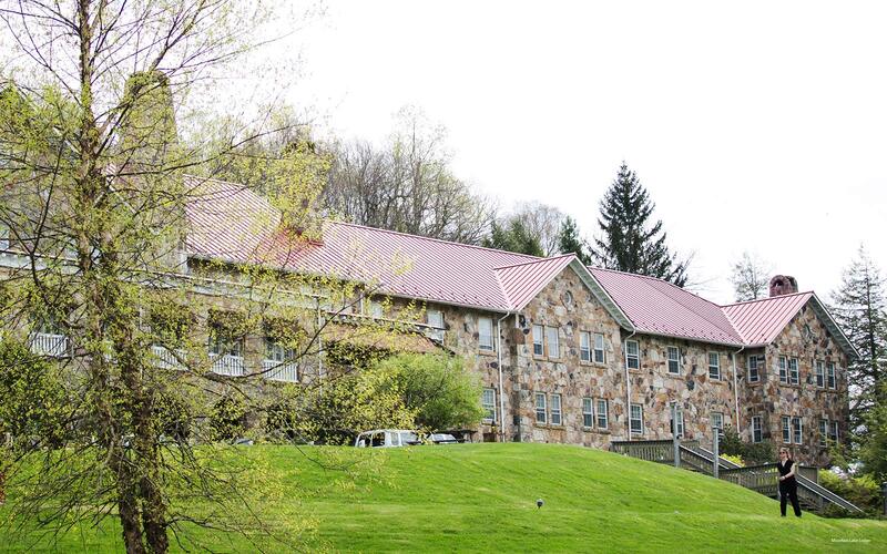 Фото Mountain Lake Lodge