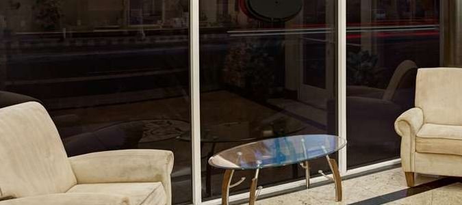 Фото Super 8 by Wyndham Cypress Buena Park Area