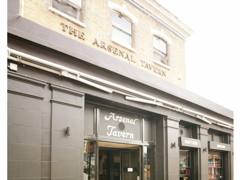 Гостиница Arsenal Tavern Backpackers
