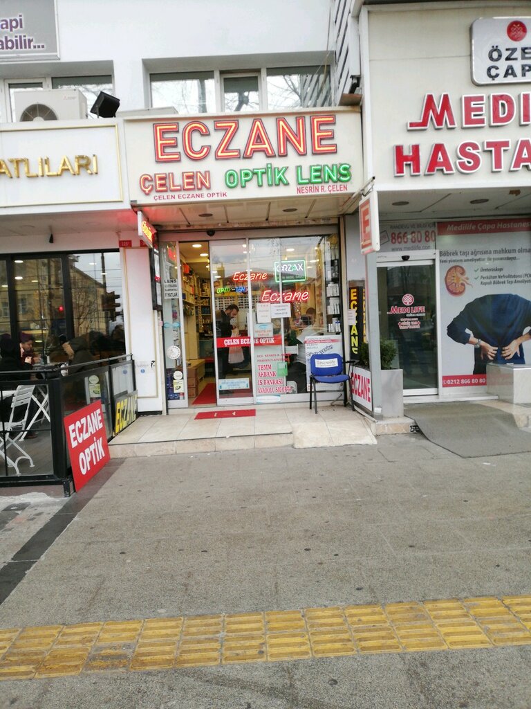 Eczaneler Çelen Eczanesi & Optik, Bakırköy, foto