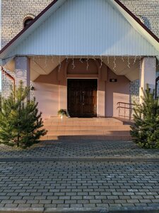 Костёл святого Сердца Иисуса (ahraharadok Liebiedzieva, Centraĺnaja plošča, 13), catholic church
